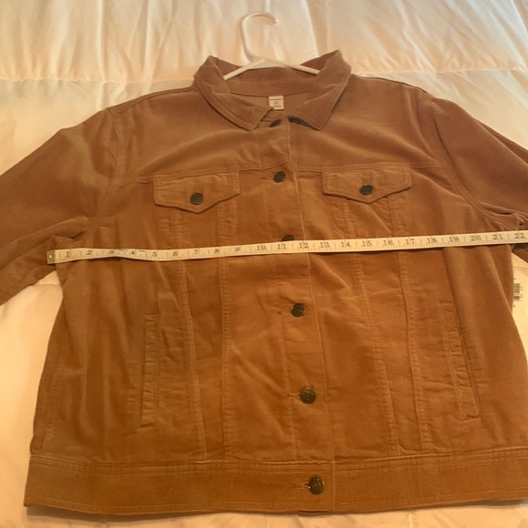 NWT**Old Navy Corduroy Shacket - Picture 15 of 16